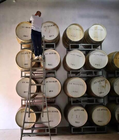 Aikan Whisky - éditeur et embouteilleur
